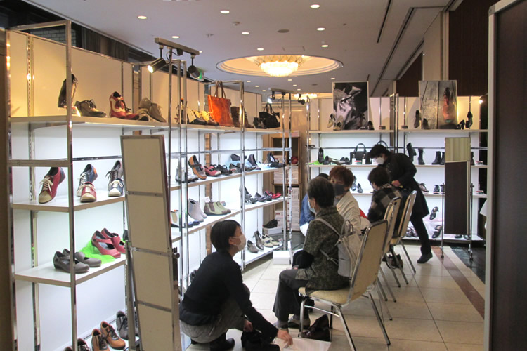 2020年展示会「極楽鳥の森」