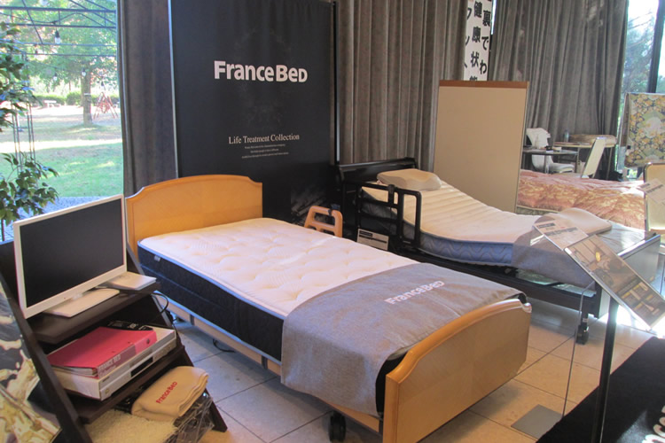 2022年展示会「極楽鳥の森」